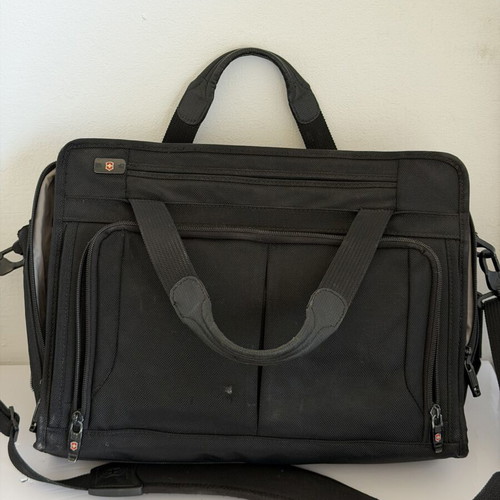 Victorinox laptop bag used, black, briefcase style