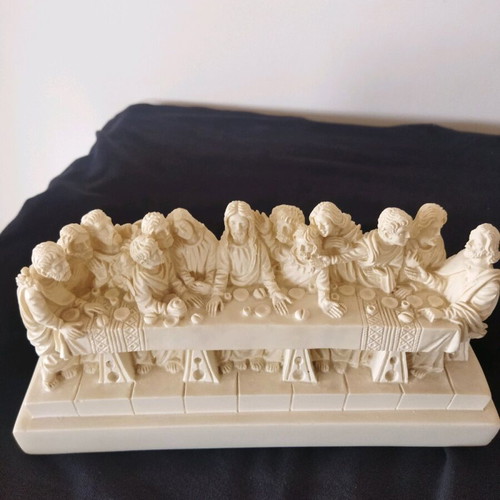 Last Supper alabaster figurine Jesus and 12 apostles