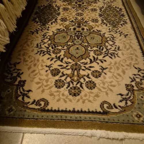 Machine-made rugs set of 3 like new, 1.5x0.75 m, with fringes