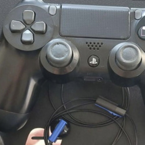 PlayStation 4 Pro like new with 3 new games 1TB