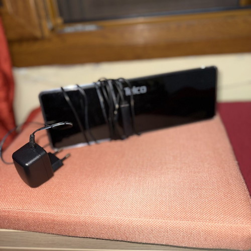 Indoor antenna for home, like new, strong signal