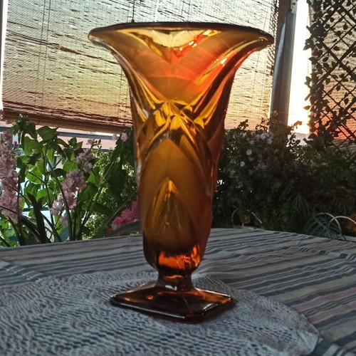Vintage amber glass set like new, mid-century style