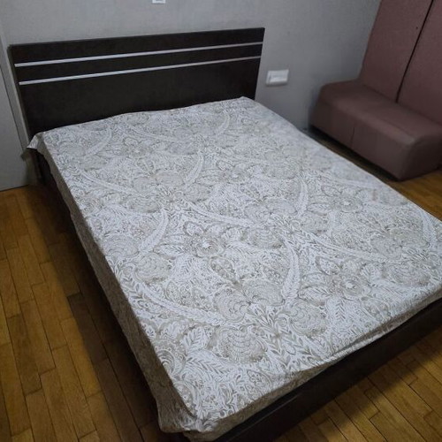 Bed double, like new
