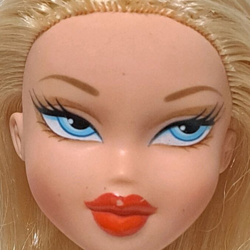 Bratz Oh La La Cloe used nude doll with flaws