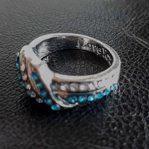 Ring with aquamarines and topazes new, silver plated