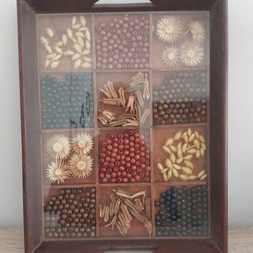 Wooden handmade tray like new, dimensions 28x34
