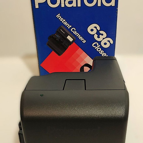 Polaroid 636 Close Up like new, classic instant camera
