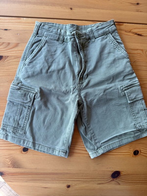 Zara cargo shorts used for boys 9 years, size 134 cm, green