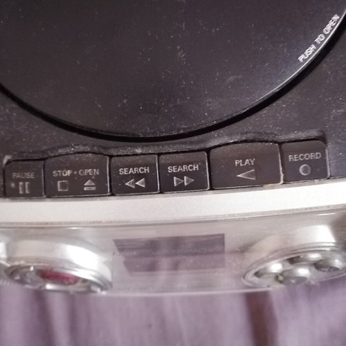 Philips Stereo System with CD and Cassette like new, silver