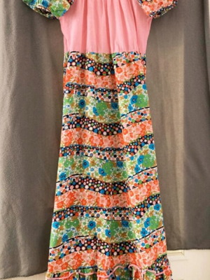 Dress like new, size M, pink multicolor