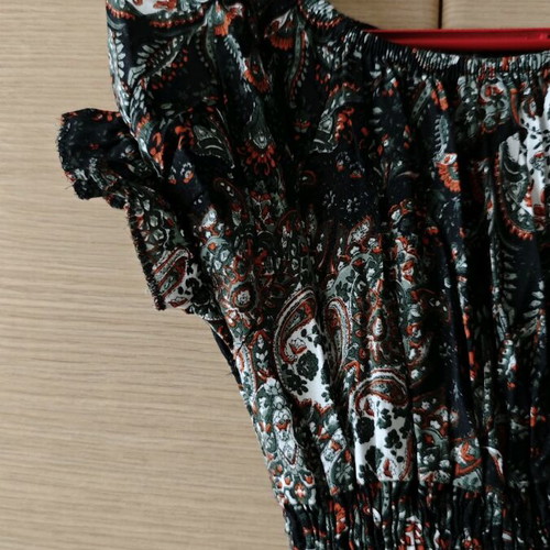 Anel dress like new with elasticity and breathable fabric
