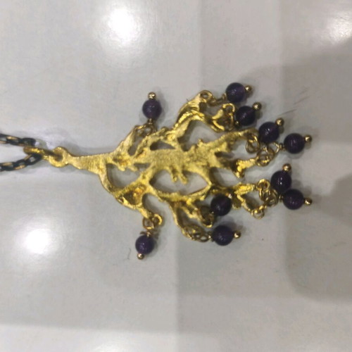 Necklace with gold-plated element and purple beads new
