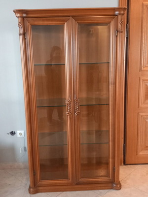 Showcase like new condition