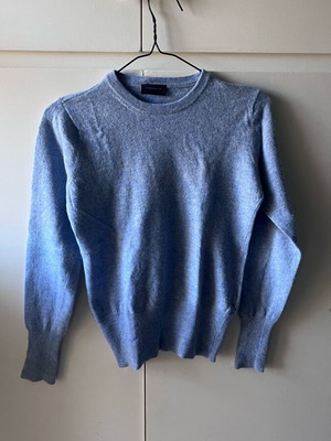 Sergio Tacchini wool sweater size M light blue like new