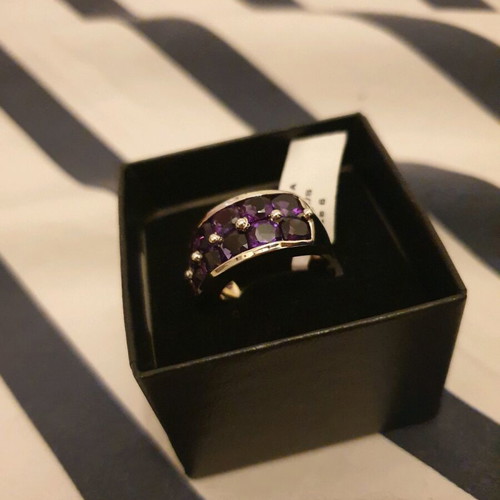 Silver 925 ring new with purple stones