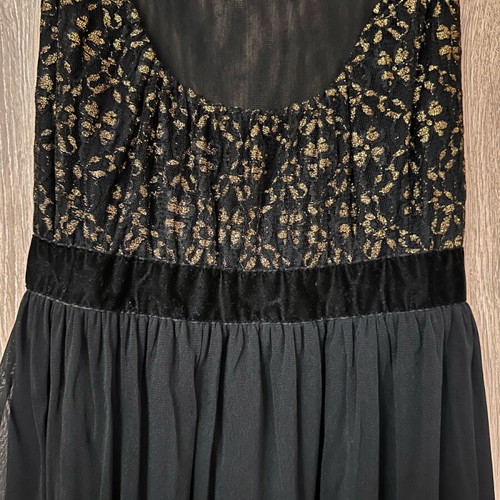 Rinascimento black evening dress like new with velvet belt