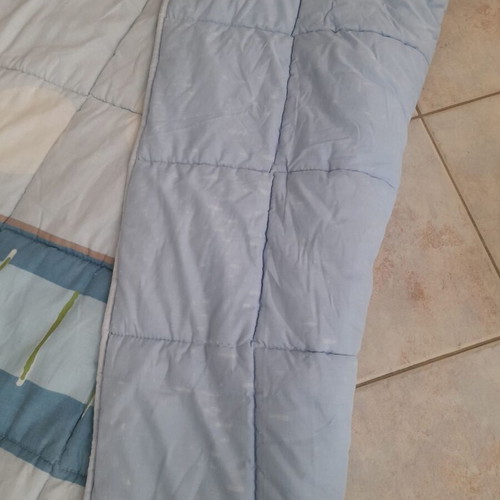 Double quilt like new, reversible floral and blue design 2.0x2.10m