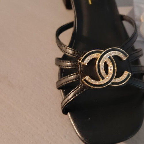 Chanel vintage sandals new, black leather, size 37, 5 cm heel