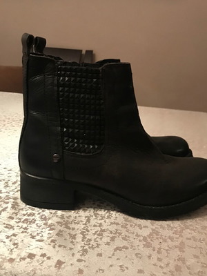 Γυναικεια μποτακια WRANGLER