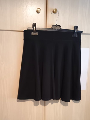 Flared skirt new, size M, black with elastic waist