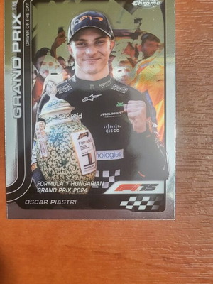 F1 Topps Chrome 2025 Oscar Piastri Grand Prix Driver of the Day card like new