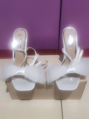 Be mine bridal white heels with bow, new, size 38
