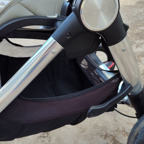 Mamas and Papas Ocarro stroller like new, suitable from newborn to 22 kg