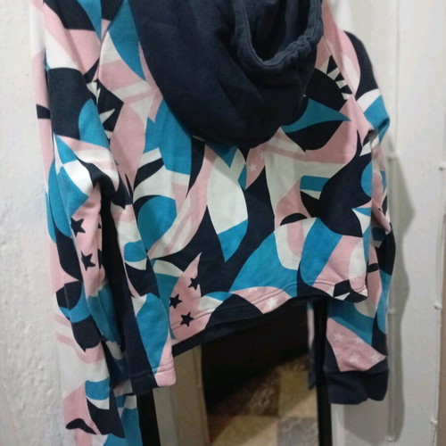 Crop Adidas sweatshirt size S like new, black and white