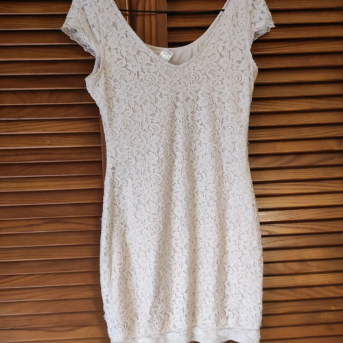 Beige mini dress Stradivarius used with floral details, size S