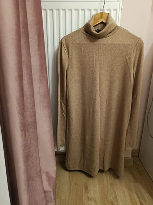 Zara dress with soft fabric beige like new, size S