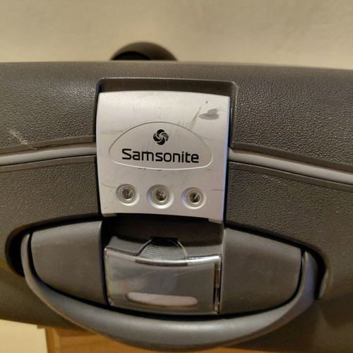Samsonite cabin suitcase used with hard shell and lock