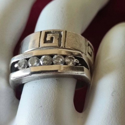 Silver ring 925 with zircon and gift ring, like new
