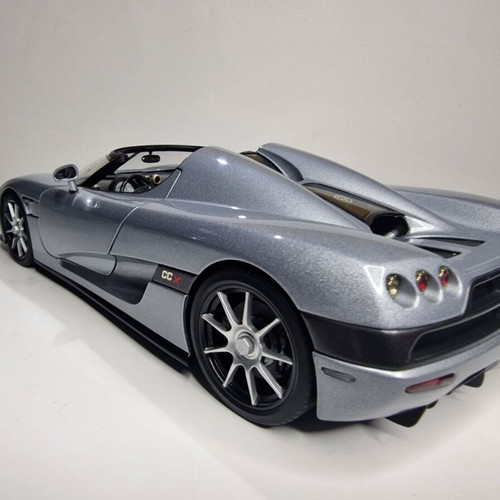 Autoart Signature Koenigsegg CCX metal model scale 1:18 new