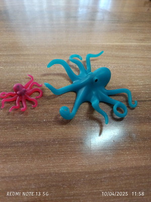 Playmobil 9066 octopus with baby like new