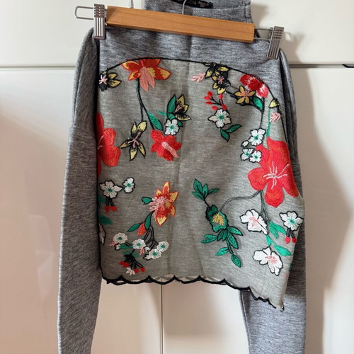 Nidodileda top like new, gray, size S