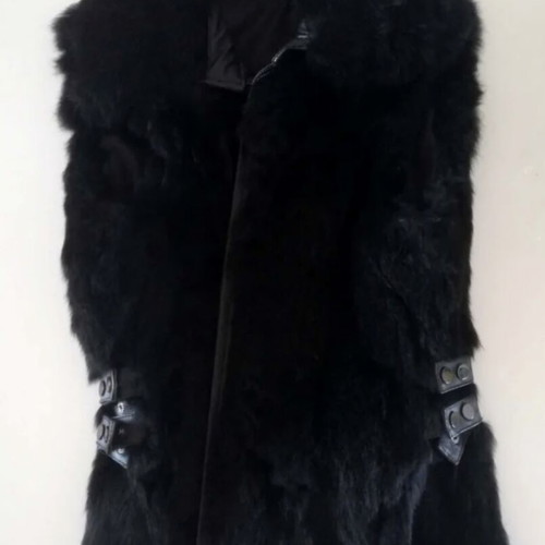 Lynne rabbit fur vest with leather details, size M, like new