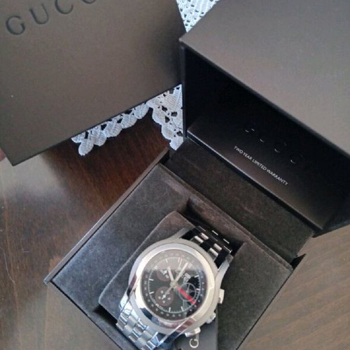 Gucci men's wristwatch like new, black