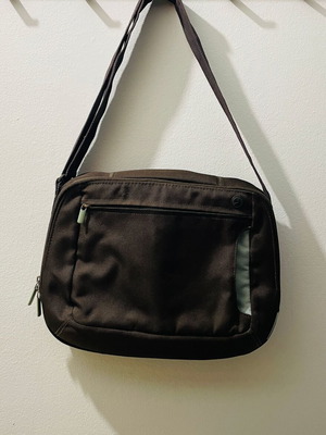 Belkin laptop and tablet bag like new, brown and turquoise