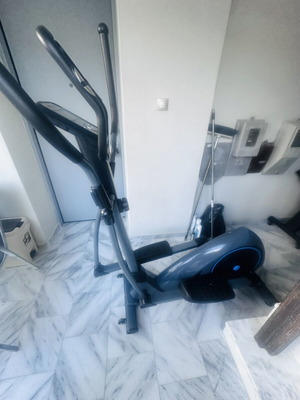 X-FIT Elite Elliptical 2023 like new with smooth motion