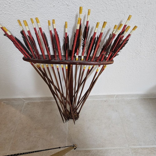 Wooden bow set with arrows and quiver like new