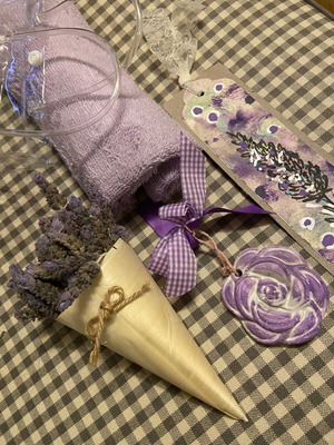 Gift bag new with lavender surprises