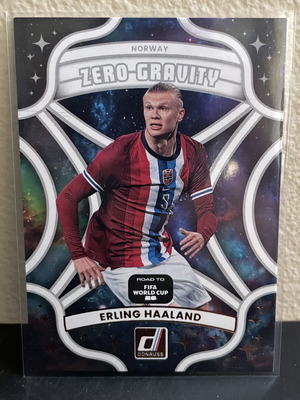 2025-26 Panini Donruss Road to World Cup Bronze Insert Zero Gravity Erling Haaland #2 like new