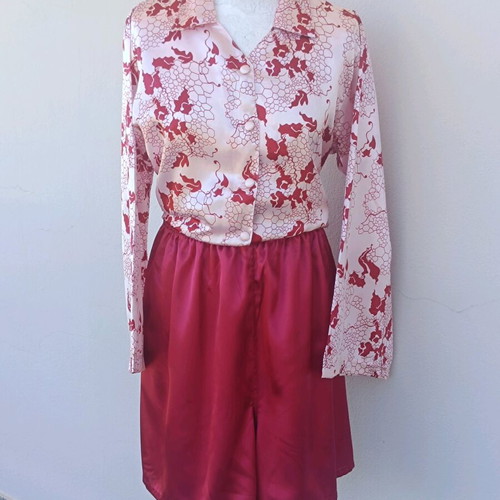 Nuit Secrète women's satin pajama set like new, size 46/48