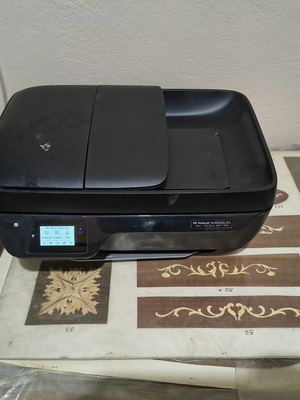 HP Deskjet 3835 εκτυπωτής μεταχειρισμένος για επισκευή, μόνο μαύρο μελάνι