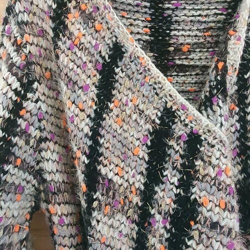 BSB cardigan multicolor size L like new