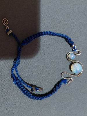 Moonstone bracelet, small flaw on one part, blue