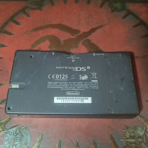 Nintendo DSi Launch Edition μαύρο μεταχειρισμένο με κουτί και φορτιστή