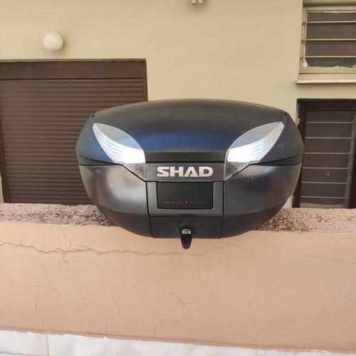 Shad SH48 motorcycle top case used, genuine fastening strap