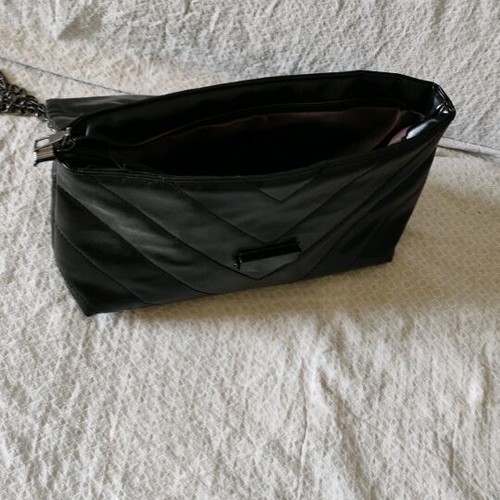 Shoulder bag black like new with spacious interior