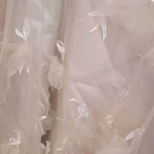 Wedding dress vintage new, size M 38 10, white